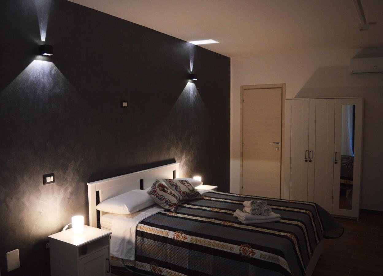 La Jacaranda Rooms Taormina Exteriör bild